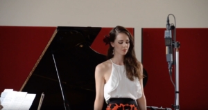 Anna Dowsley Performs Jota
